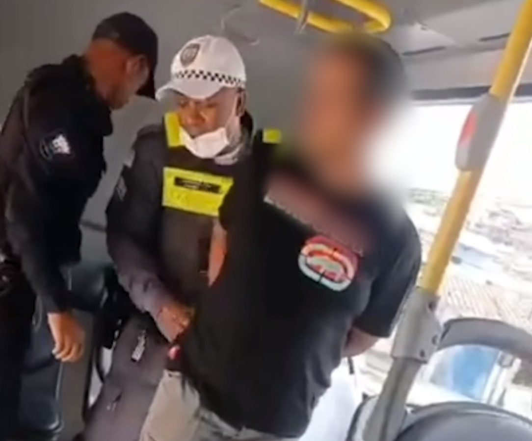 Homem é Detido Após Mostrar Partes íntimas Dentro De ônibus Do Transcol Sim Notícias 