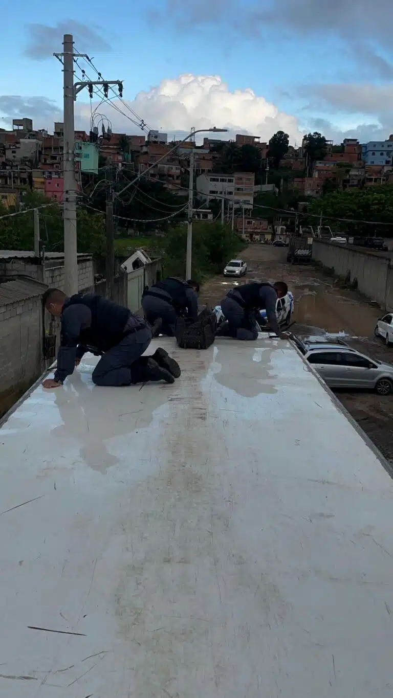 3-TONELADAS-DE-MACONHA-APREENDIDAS-EM-CAMINHAO-NA-SERRA.-FOTO-SESP-012