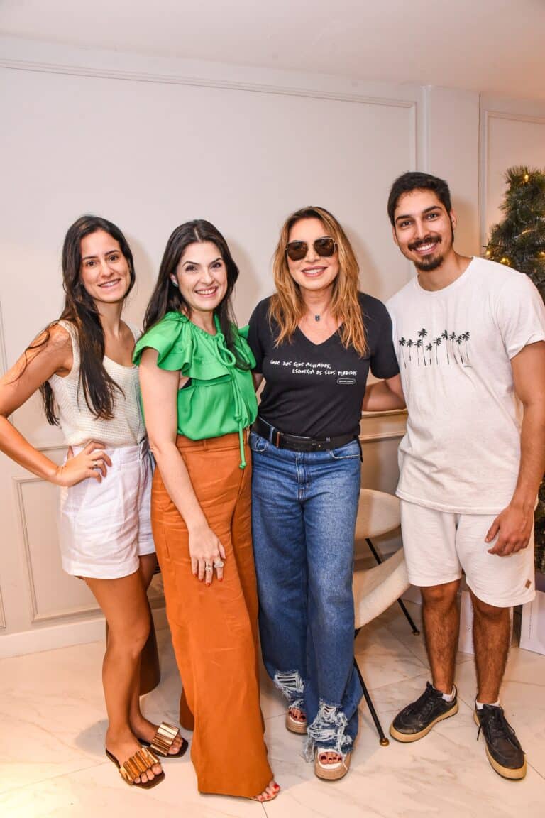 Alessandra Peres, Carla Buaiz, Aurê Aguiar e Antonio Pedro Aguiar Lindenberg