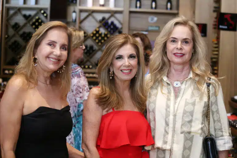 Cristina Costa , Claudia Louzada e Anandreia Zerbone