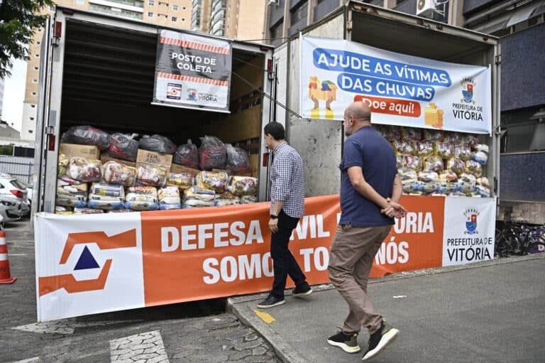 doações do ES UNIDO enviadas pela prefeitura de Vitória. foto PMV 11