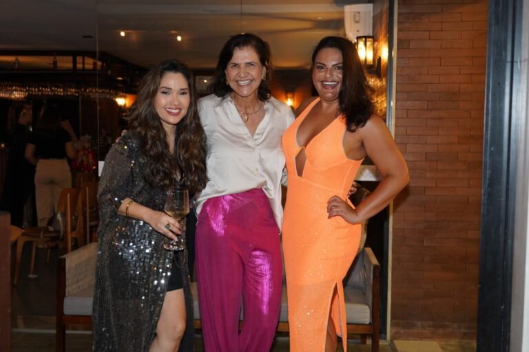 Elayne Borel, Martha Ca,pos e Lídia Santos