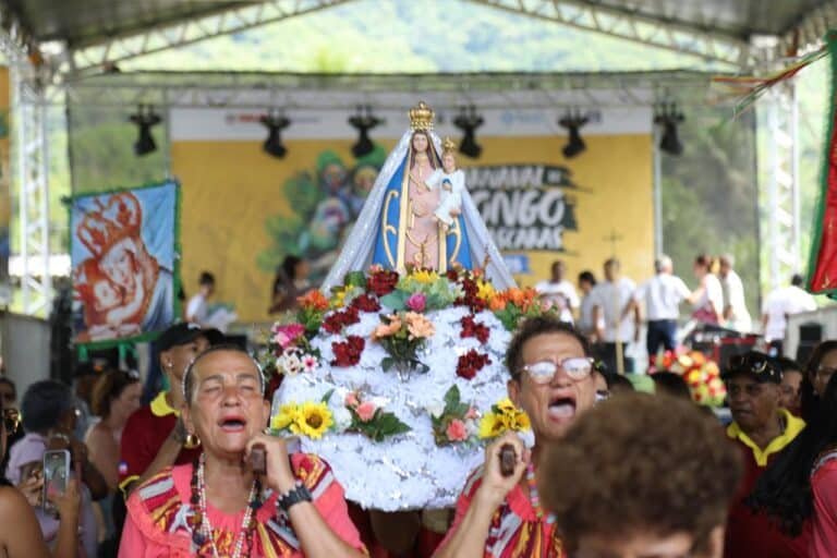 Carnaval de Congo de Roda dágua 2025 em Cariacica festeja Nossa Senhora Penha. Créditos Claudio Postay 0100