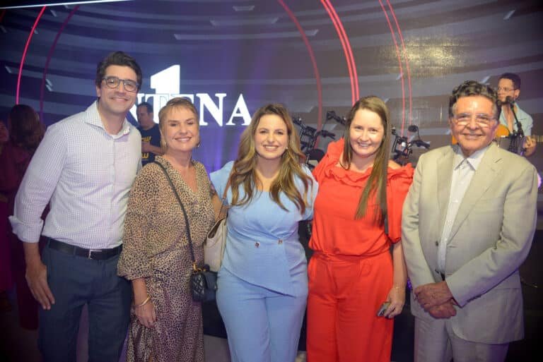 Tiago Américo, Cris Dock, Danielle Cariello, Adriana Jenner e Walter Cavalcante