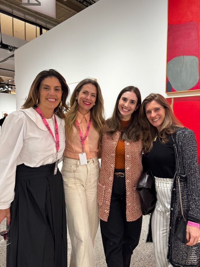 Lara Brotas, Flávia Dalla e Mariana Forza e Isabela Forza