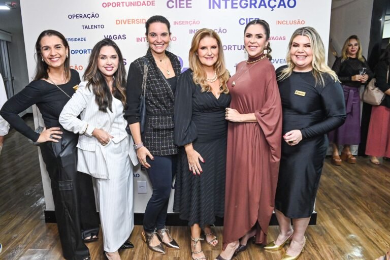 Lúcia Marins, Elayne Borel, Denise Póvoa , Juliana Costa, Raigna Vasconcellos e Fernanda Prates