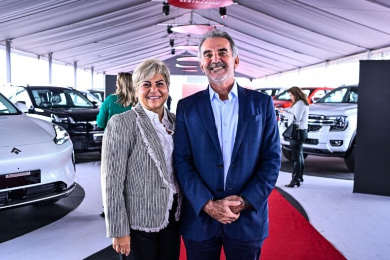 Eliane e Sidemar Acosta