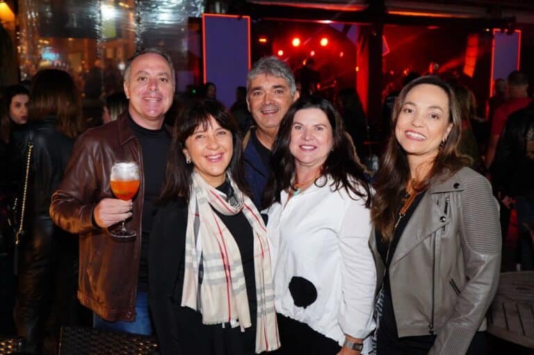 Andréia Schneider, Dunga Dantas, Lisa Ventorin, Flávia Samorini, Romulo Samorini