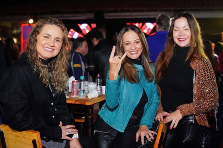 Jaqueline Bremenkamp , Janaína Coutinho e Daniele Faé