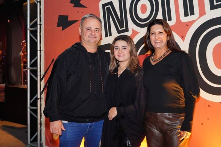 Leonardo Ceolin, Maria Eduarda e  Consuelo Fidelis.