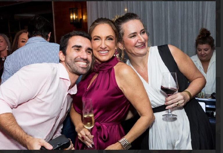 O filho Victor, Rogéria Machado e Kenya Machado.