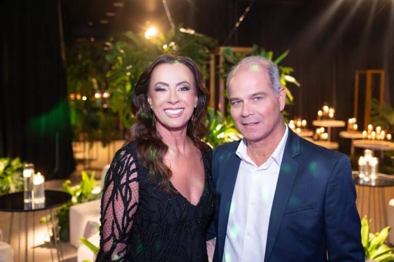 Luciana Almeida e Gustavo Menescal