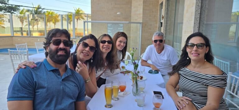 Thiagos e Flávia Cosmo, Renata Rosa, Andrea Pena e Renato Arantes e Sabrina Denadai.