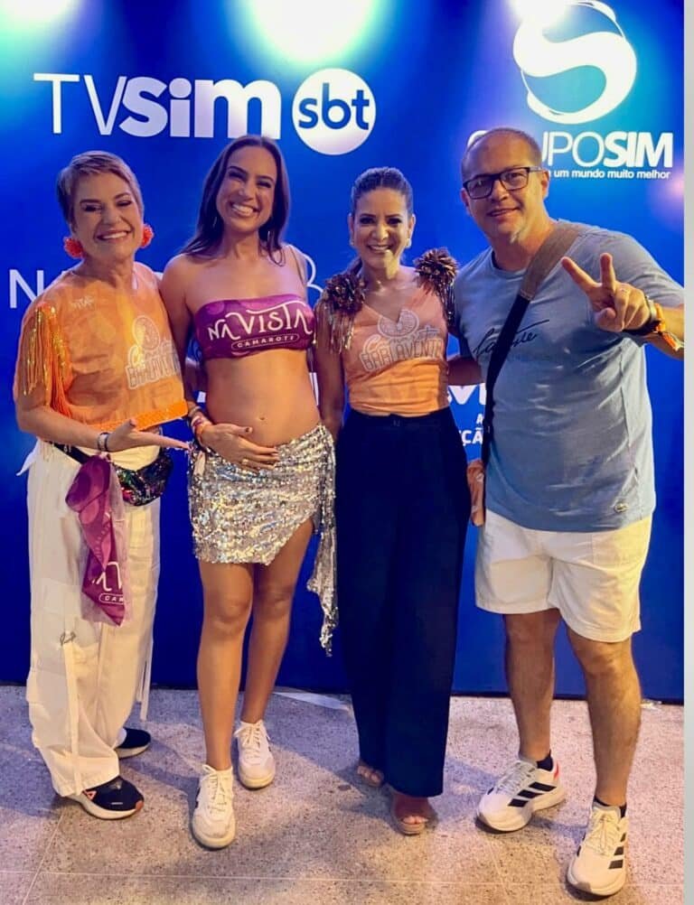 Cris Dock, Carol Monteiro, Giselle Alves e Adriano de Souza Clemente