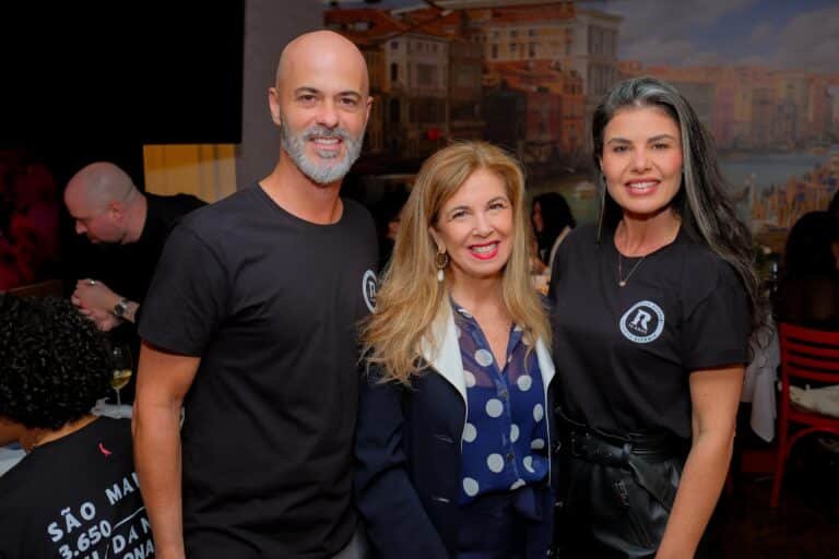 Ricardo Lobato, Claudia Louzada e Carol Lobato