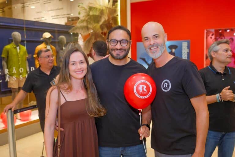 Jamille Thompson e Robert Ursini , Ricardo Lobato