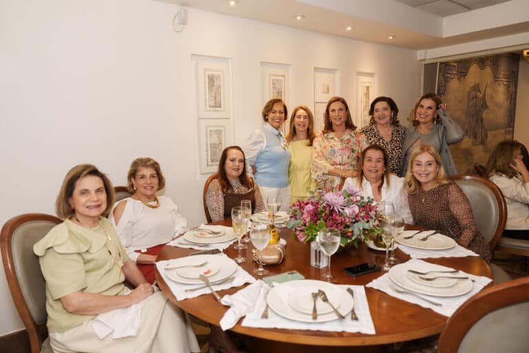 Com as amigas