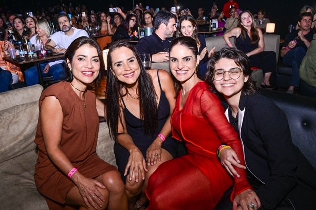 Márcia e Luciana Andrade, Camila Resende e sua filha Sofia Fiorot