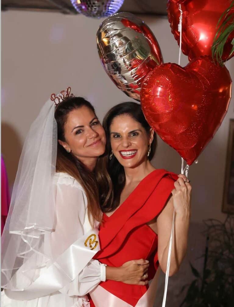 Fatinha Abelha e Camila Resende