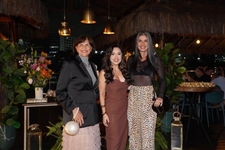 Martha Campos, Elayne Borel e Carol Lobato