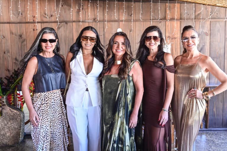 Carol Lobato, Cris Rocha, Ingrid Castro, Andressa Hirle e Raigna Vasconcellos