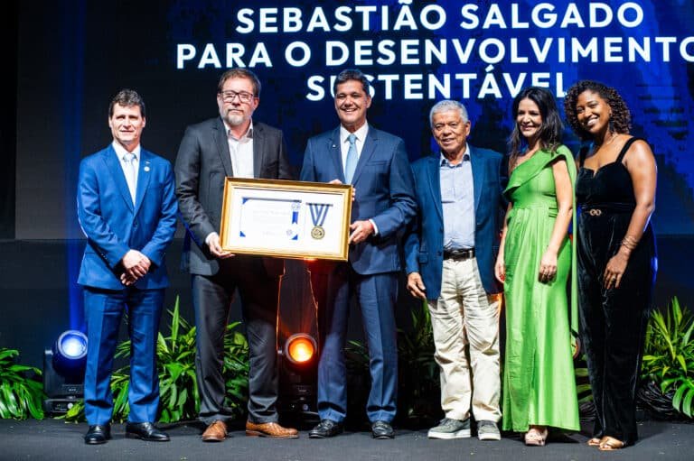 Entrega da Comenda Sebastião Salgado