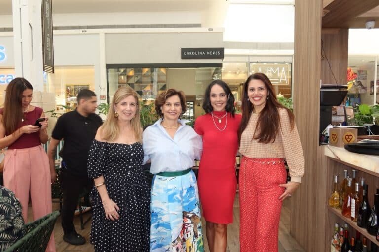 Claudia Louzada, Euzira Brocco, Carol Neves e Cris Conde