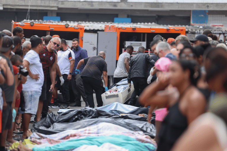 3972f338-8baa-4787-b0b5-14fc08f3fd7a-toms9678-768×512-1