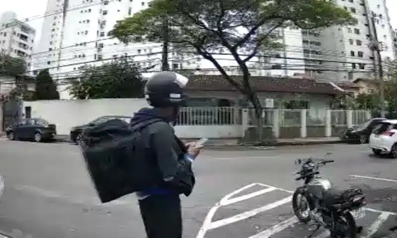 Homem-sofre-golpe-da-maquininha-no-dia-do-aniversa0020729000202411061919-2