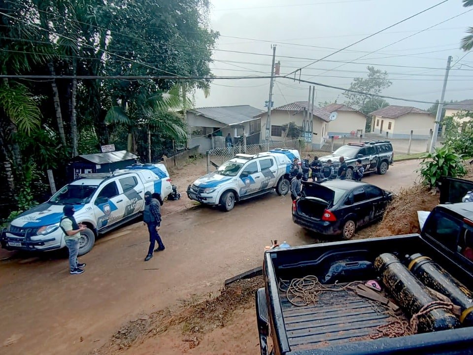 Operacao-envolveu-nove-viaturas