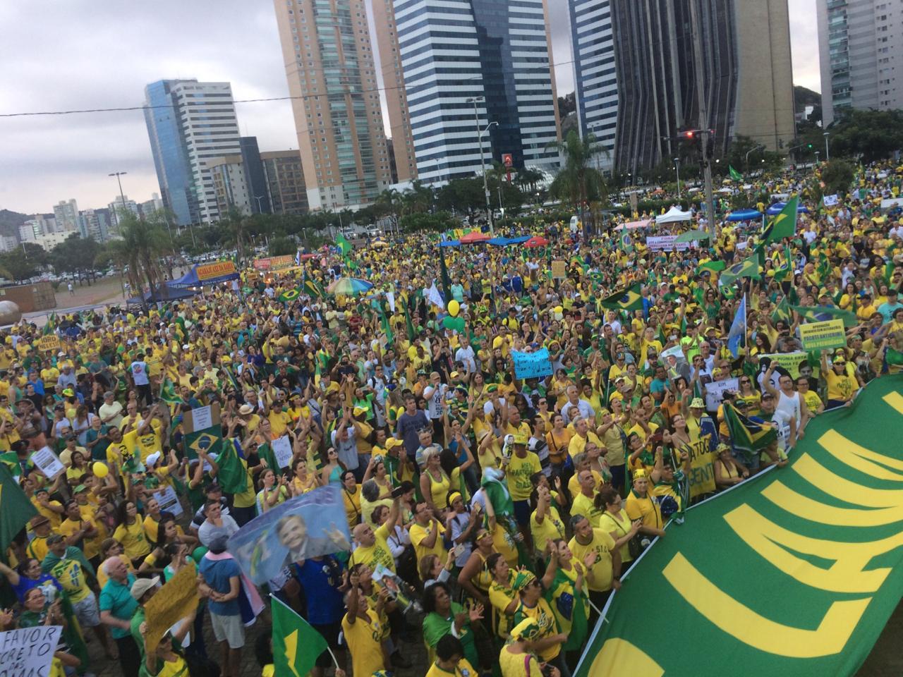 Manifestantes protesto Bolsonaro