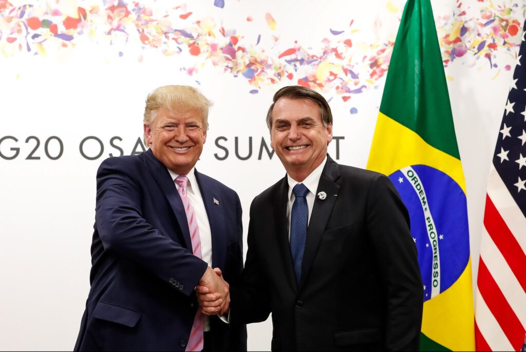 Trump e Bolsonaro destruíram as defesas da América Latina contra a covid-19, diz jornal. Foto: Alan Santos/PR