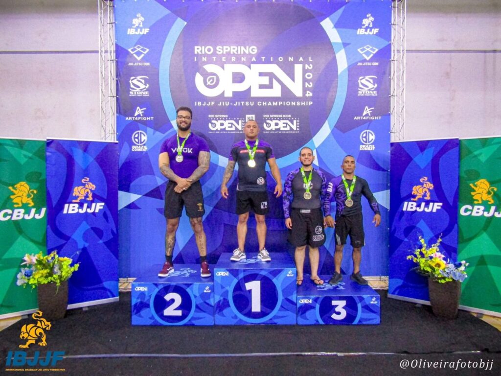 WhatsApp-Image-2024-11-11-at-18.04.06