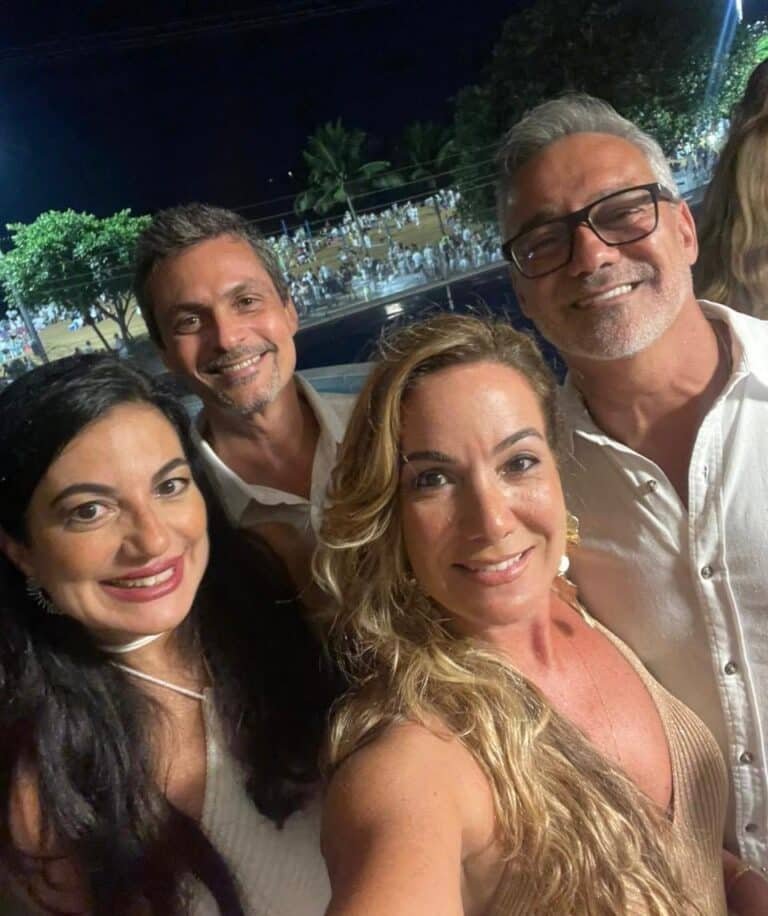 Bruna Soneghet e Flávio Gomes , Camila Soneghet e José Fernando