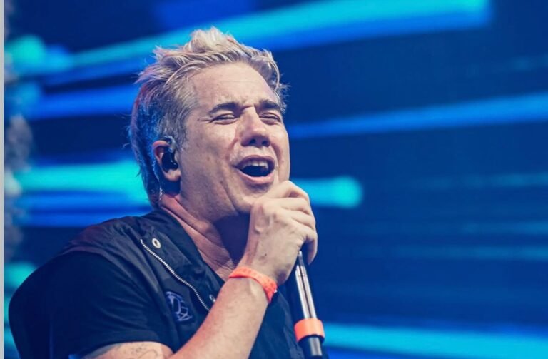 Rogério Flausino, vocalista da banda Jota Quest.