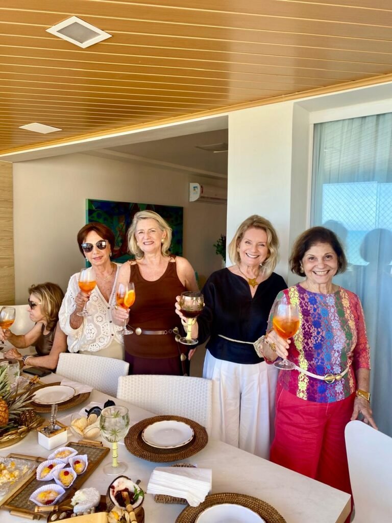 Alzira Torres, Gracinha Nader, Solange Herkenhoff e Soeli Gama