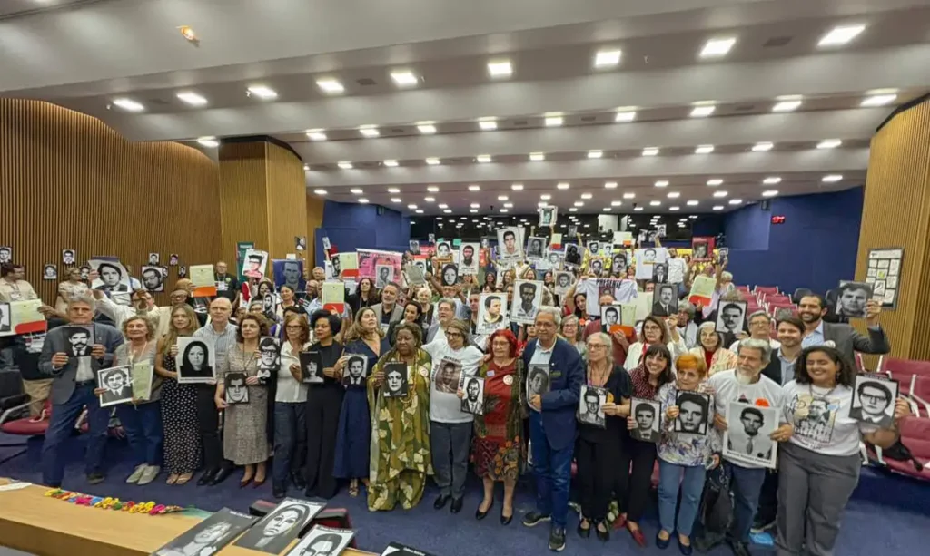 certidoes_de_obito_retificadas_a_familiares_de_mortos_e_desaparecidos_na_ditadura01