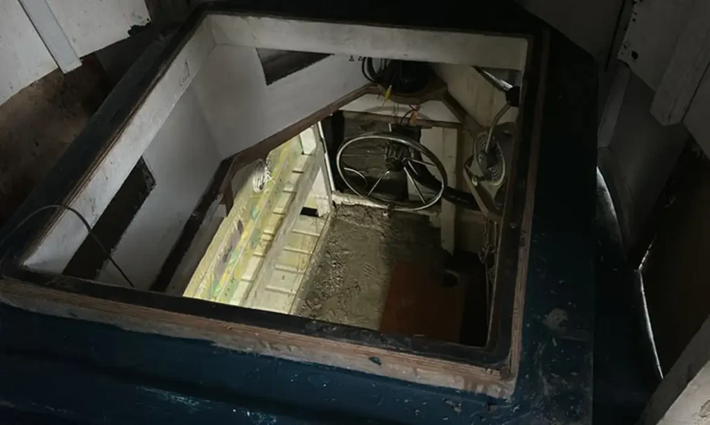 f_fab_e_marinha_apreendem_embarcacao