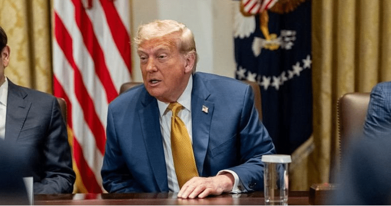 trump_25wdCDH_widelg