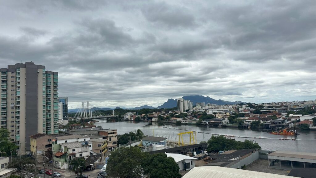 Ceu-nublado-em-Vitoria-1