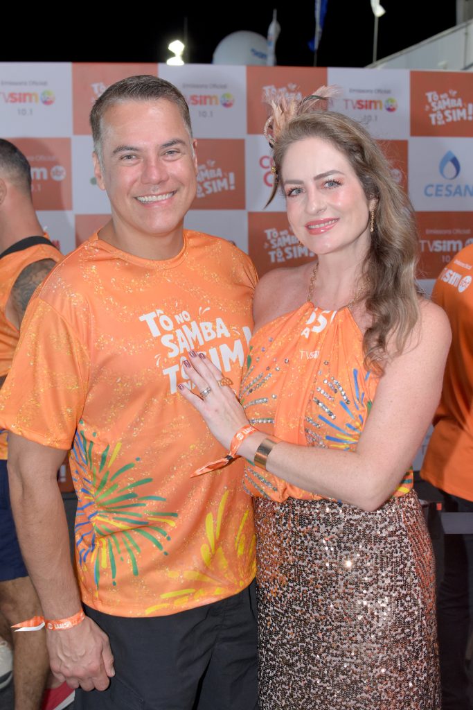 Christian Trajano e sua Andressa Missio, apresentadora e editora Chefe da TV SIM SBT (1) (1)