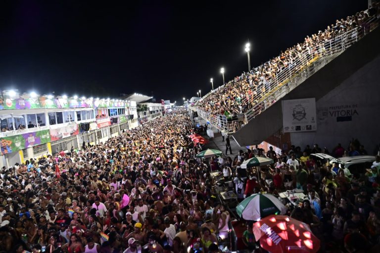 Circuito Folia no Sambão do Povo