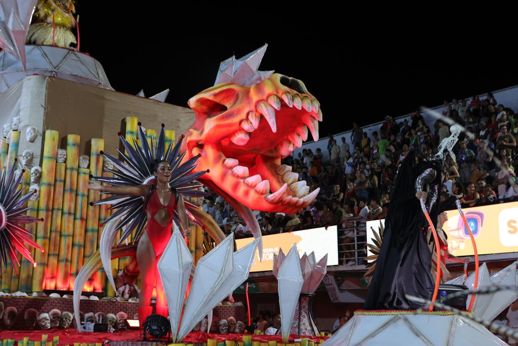 Desfile Novo Império - Carnaval de Vitória 2026 - Foto Kias Ramos (37)