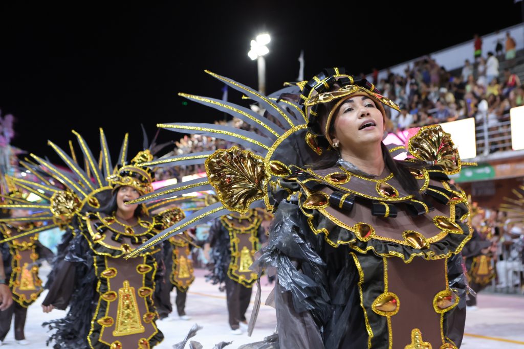 Desfile Rosas de Ouro - Carnaval de Vitória 2026 - Foto Kias Ramos (56)