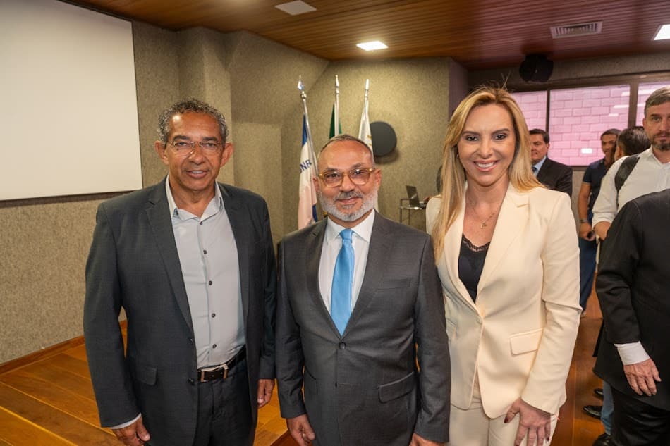 Dougla-Vaz-Alexandre-Schubert-e-Cris-Samorini-1