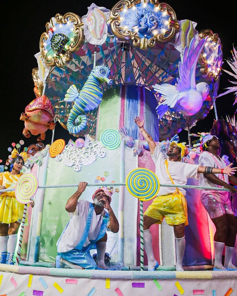 Unidos da Piedade levou tradição e emoção à avenida no desfile do Carnaval de Vitória 2025