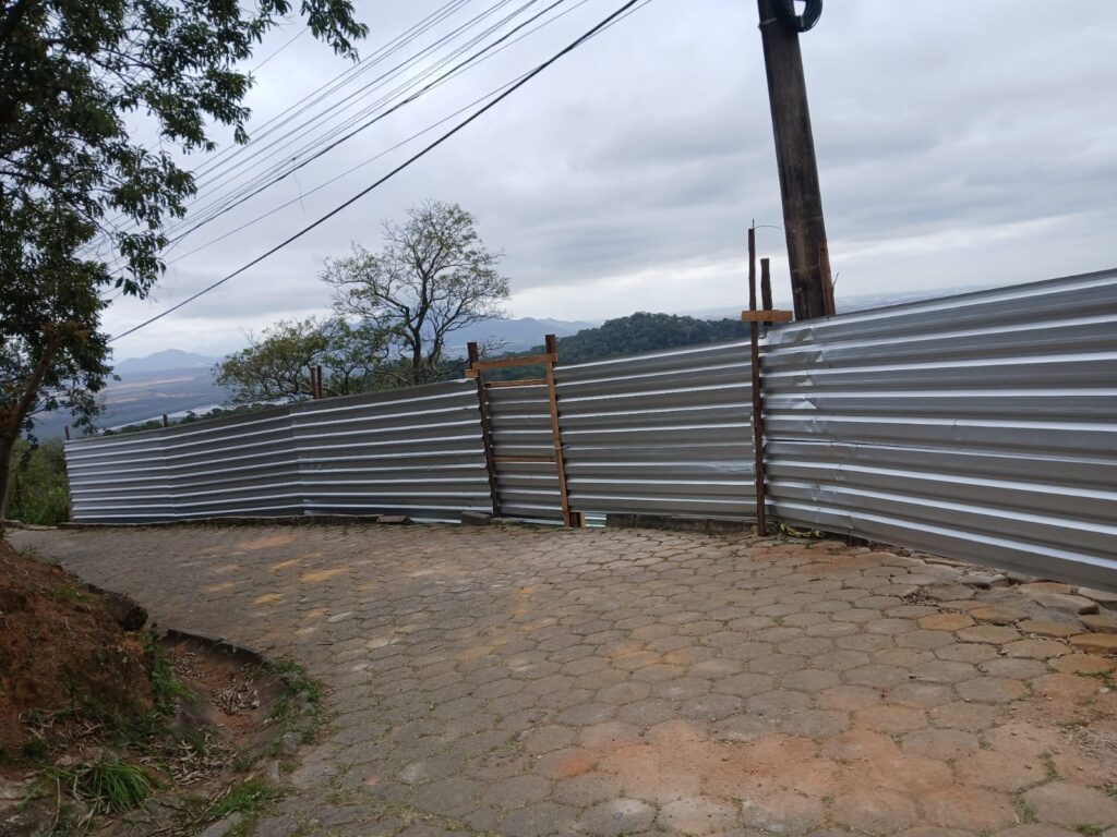 Interditado para obras, Mirante da Cidade, no Parque da Fonte Grande, passa por reformas estruturais e paisagísticas após danos causados pela chuva