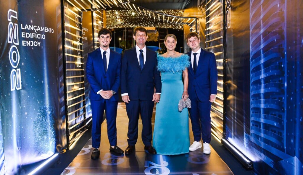 Junior-Nunes-Jose-Luiz-Nunes-Andressa-Nunes-e-Davi-Nunes-scaled