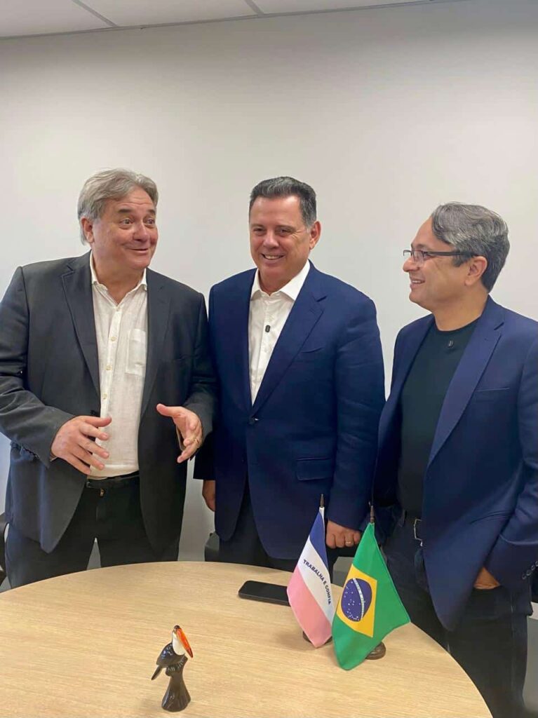 Da esquerda para a direita: Luiz Paulo, Marconi Perillo e Vandinho Leite. Foto: assessoria de Luiz Paulo