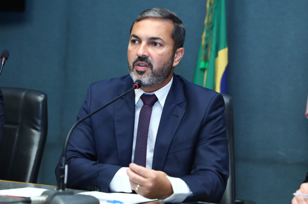 Tyago Hoffmann em reunião da Comissão de Finanças. Foto: Lucas S. Costa